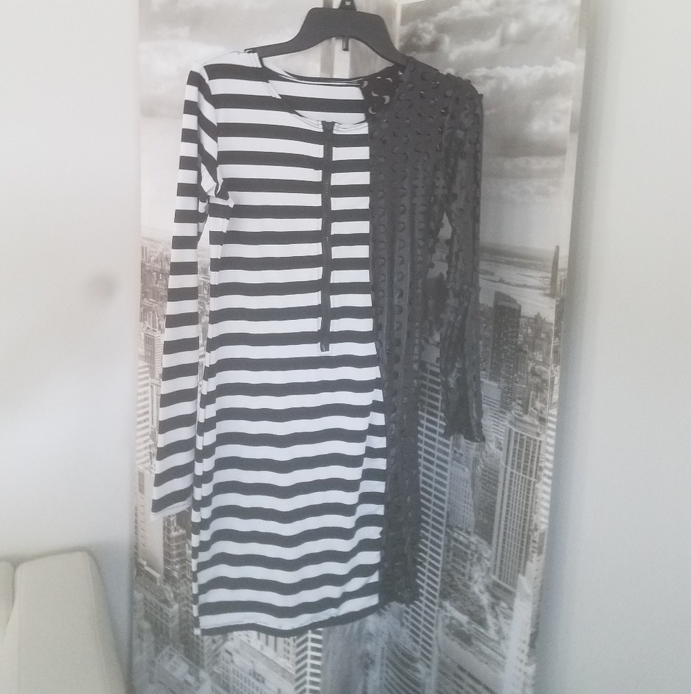 Long-sleeve mini dress